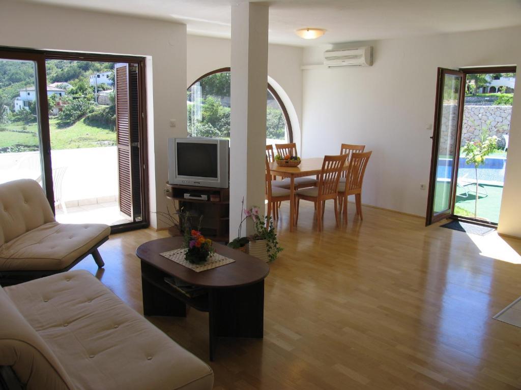 Villa Maja 巴斯卡 客房 照片
